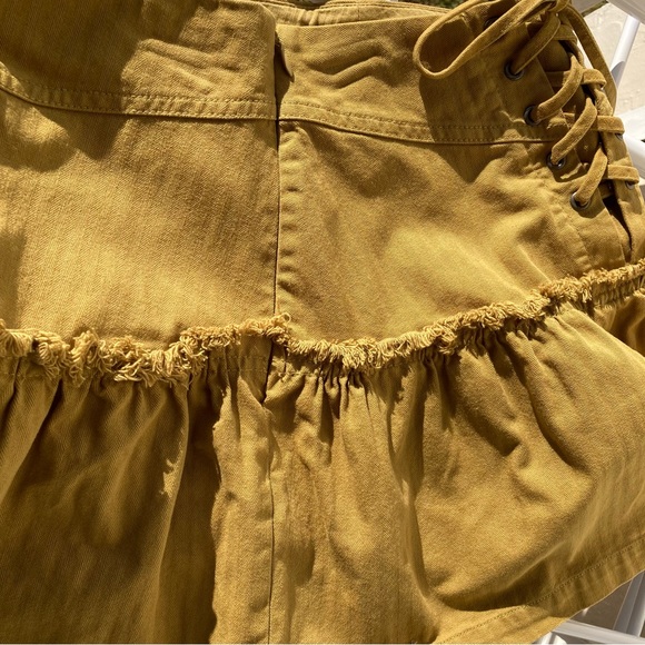 Free People Skirt Lace Up Back Khaki Frilled Women’s Size 0 Side zip - Picture 12 of 13